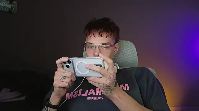 DENIS_HERE's Live XXX Chat