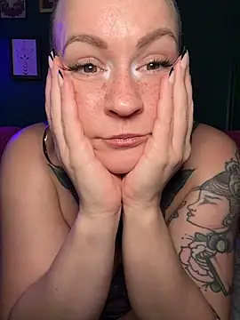 quinnmariexo Chat XXX in diretta