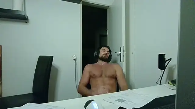 Chatroom XXX en direct de alpha-hunk