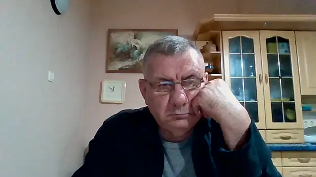 machomale3's Live XXX Chat