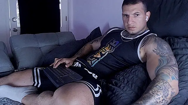 Shane_Clay élő XXX-chatje