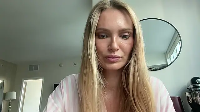 Kavellina Live XXX-Chat
