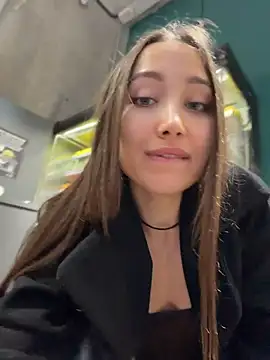 Show modela ICrazyOneIRL na web-kameri