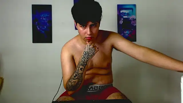 CrissConor Adlı Modelin Canlı XXX Sohbeti