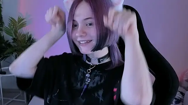 Hikkacatn Live XXX chat