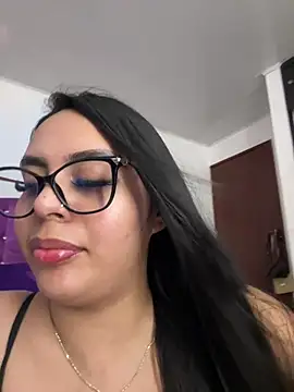 Emily_Wolff 라이브 XXX 채팅