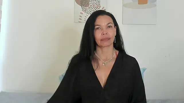 Evawalker_ Adlı Modelin Canlı XXX Sohbeti
