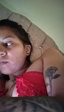 Tiphanydirty3 Adlı Modelin Canlı XXX Sohbeti
