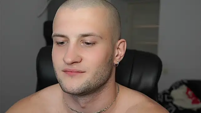 Онлайн чат XXX Igor_Wilde