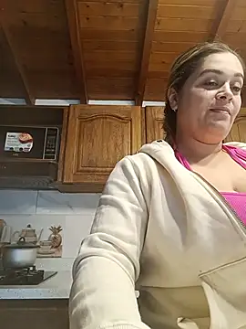 Chat +18 de BellaHeidy ao vivo