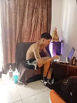 HannibalLester 现场XXX聊天