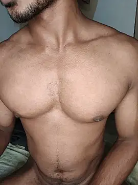 kevin_yours Adlı Modelin Canlı XXX Sohbeti
