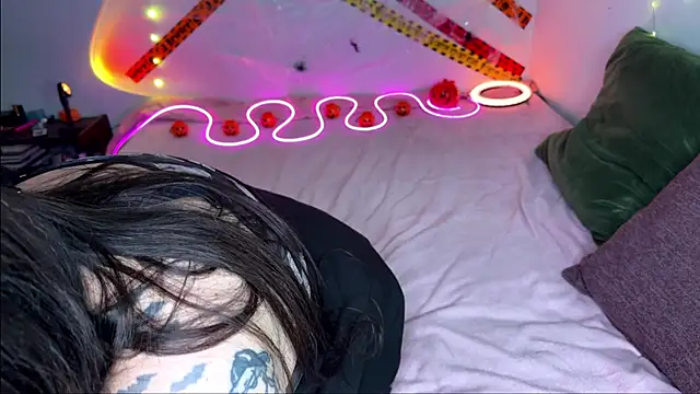 Chat XXX en directo de Mizztikaa