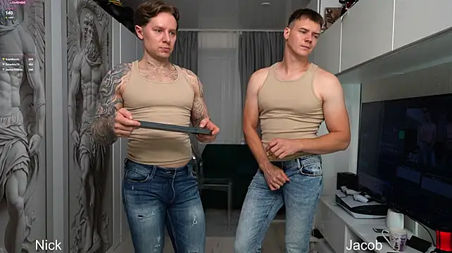 NickHOWLEN Adlı Modelin Canlı XXX Sohbeti