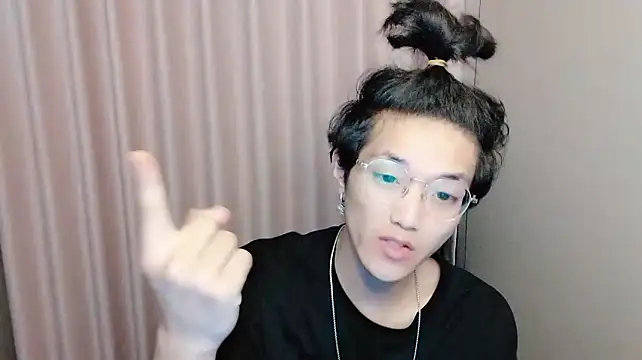 wssoo11's Live XXX Chat