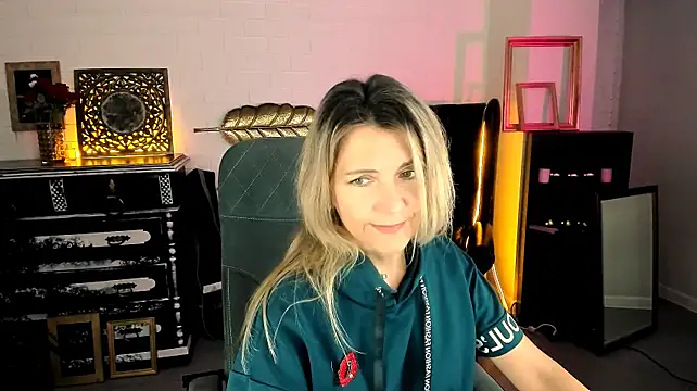 Chat XXX Live NicoleHitman