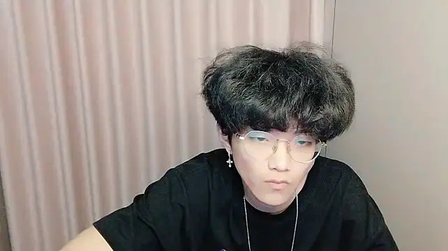 wssoo11's Live XXX Chat