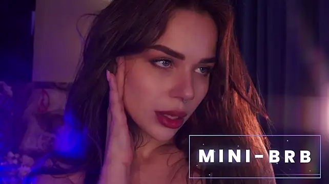 _MiniNika_'s Live XXX Chat