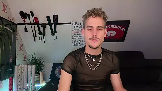 Cookieboy88 live XXX chat