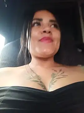 Chat +18 de MAYE__13 ao vivo