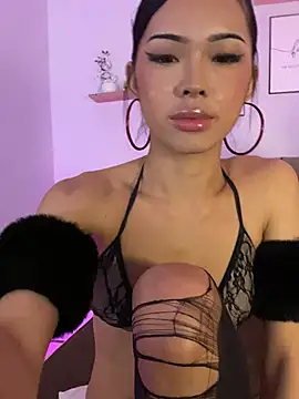 MiaraLove XXX чат на живо