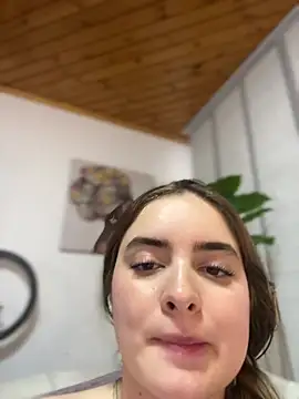 imlindapink's Webcam Show