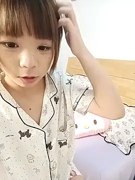 HSU8HSU's Live XXX Chat