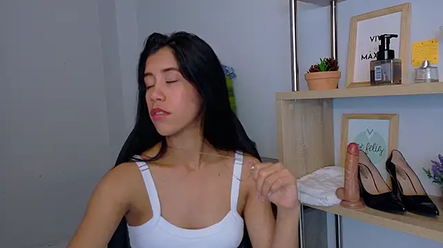 Chat XXX en directo de EmmiShery