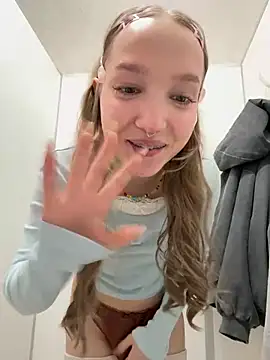 bambi_lu লাইভ XXX চ্যাট