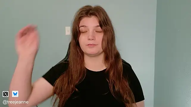 XXX chat uživo modela TreeJeanne