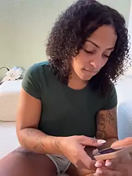 SweetPetiteNoir Live XXX-chat