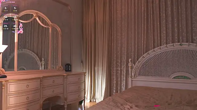 FrediaPfeiff's Live XXX Chat