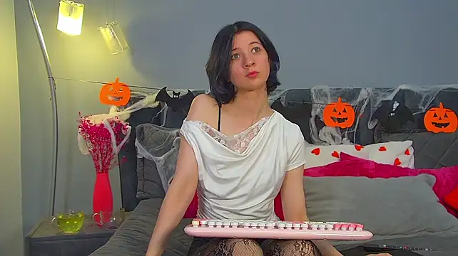 AnneAvelinn Live XXX chat