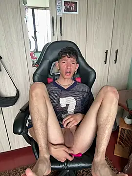 heyy_noah11's Live XXX Chat