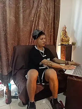 XXX chat uživo modela HannibalLester