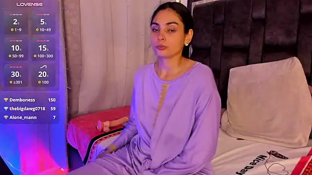 Alana-NovaのライブXXXチャット