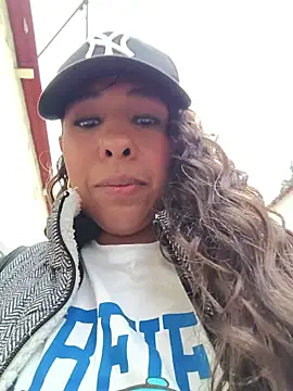 Chat XXX ao vivo de Ivon_C