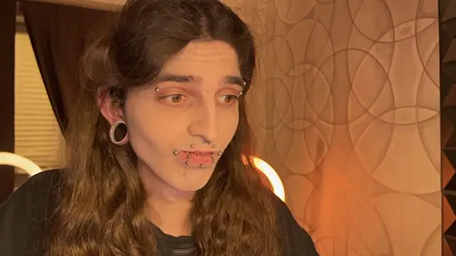 Kriisp Chat XXX in diretta
