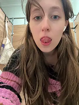 FroggyAnna: απευθείας συνομιλία ΧΧΧ