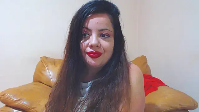 SexyNicolle4u: онлайн-секс-чат