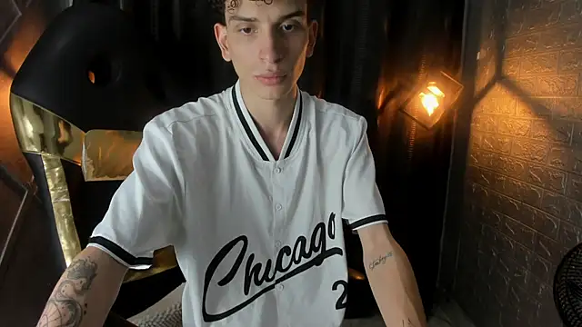 DAMIAN_22 Live XXX-chat