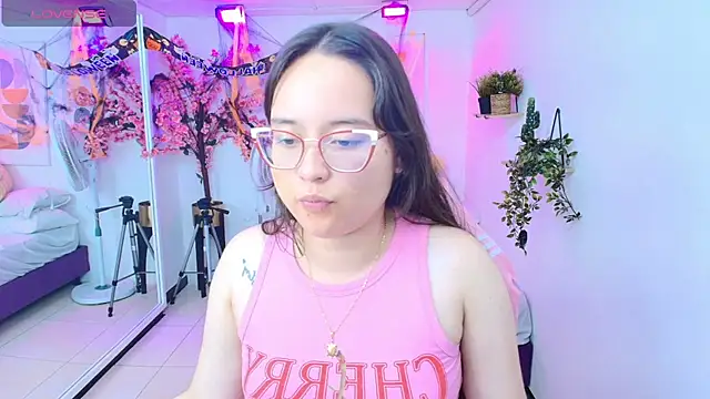Shady_bug Live XXX-Chat