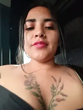 MAYE__13's Live XXX Chat