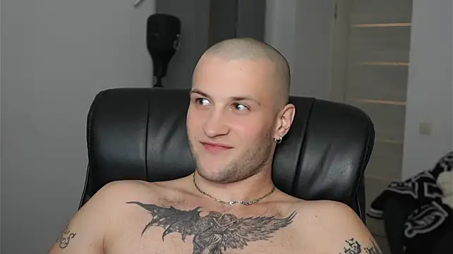Igor_Wilde élő XXX-chatje