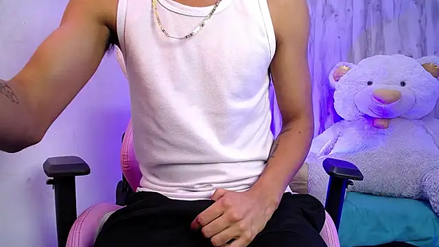 Chat XXX en directo de Dayron_leee