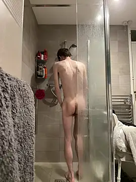 Big8inchUncutCock Show in webcam