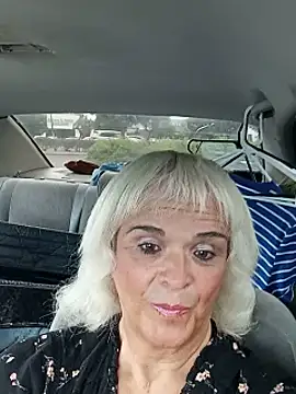 dustbunny64n Live XXX chat