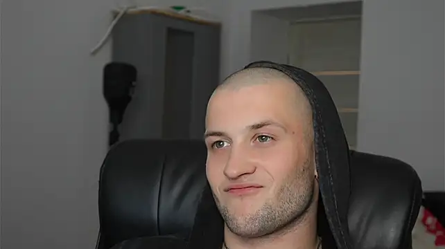 XXX chat uživo modela Igor_Wilde
