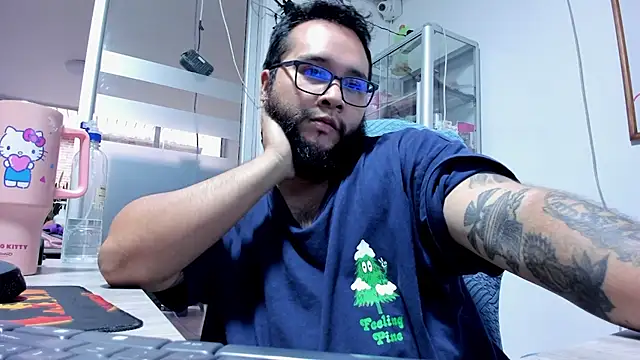 VINCEDMAGLIOO Live XXX-Chat