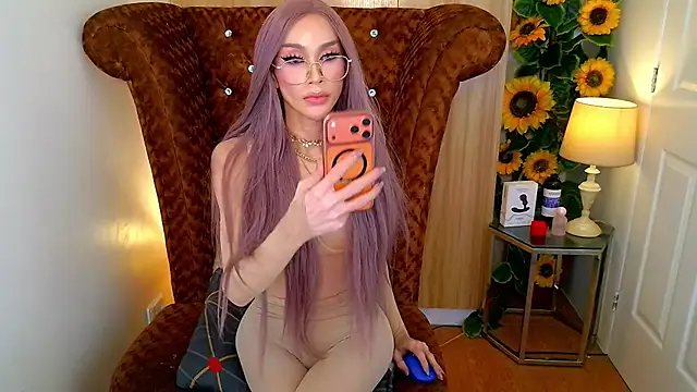 Онлайн чат XXX SeductiveSamanthaTS